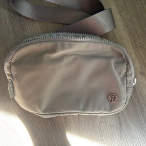 Lululemon grey belt bag